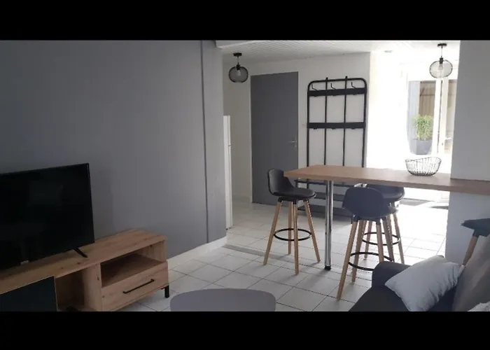 Ile De Saint-Nicolas T2 Et/Ou Ile De Penfret Studio